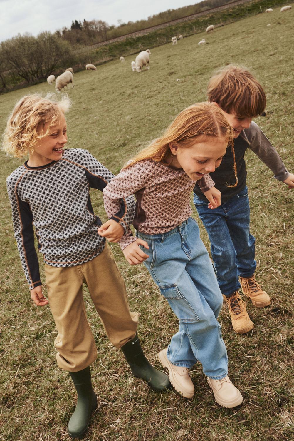 NKFWILLTO T-Shirts & Tops - Peppercorn